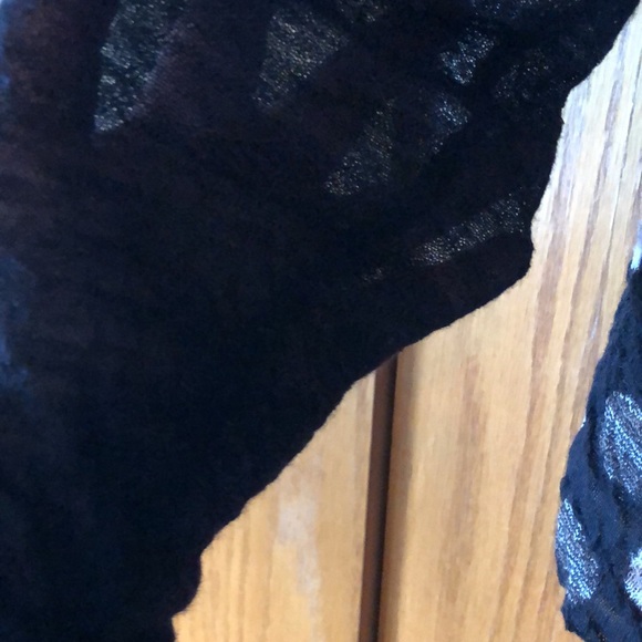 Crea concept black cream and tan cowl top. 22” from neck seam to bottom - Picture 10 of 14